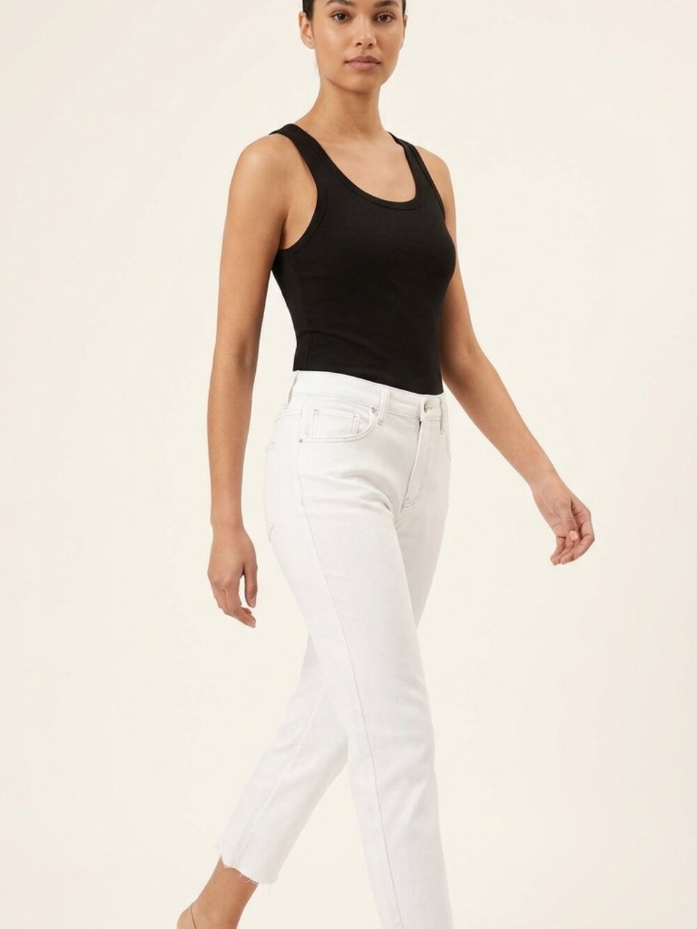 Brand: LOFT Size: 32/14 Color: White